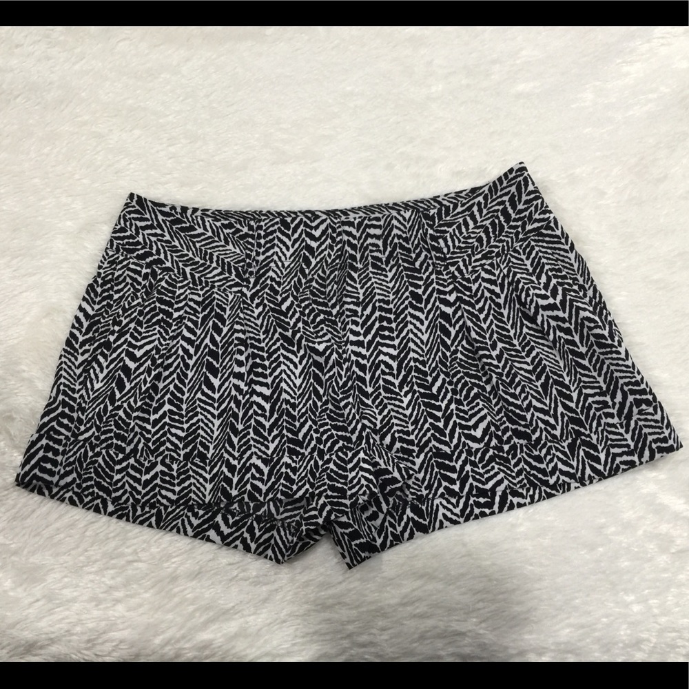 Express pattern shorts! - Picture 8 of 10